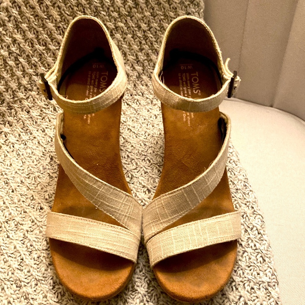 Toms Tan Wedge Sandals